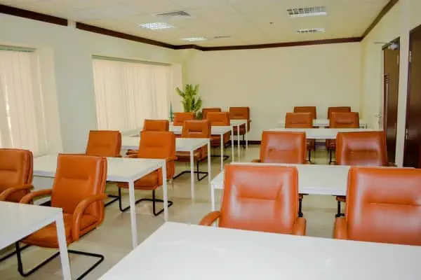 Classrooms, Meeting & Conference rooms available for rent on hourly & daily basis - கொழும்பு 4m1
